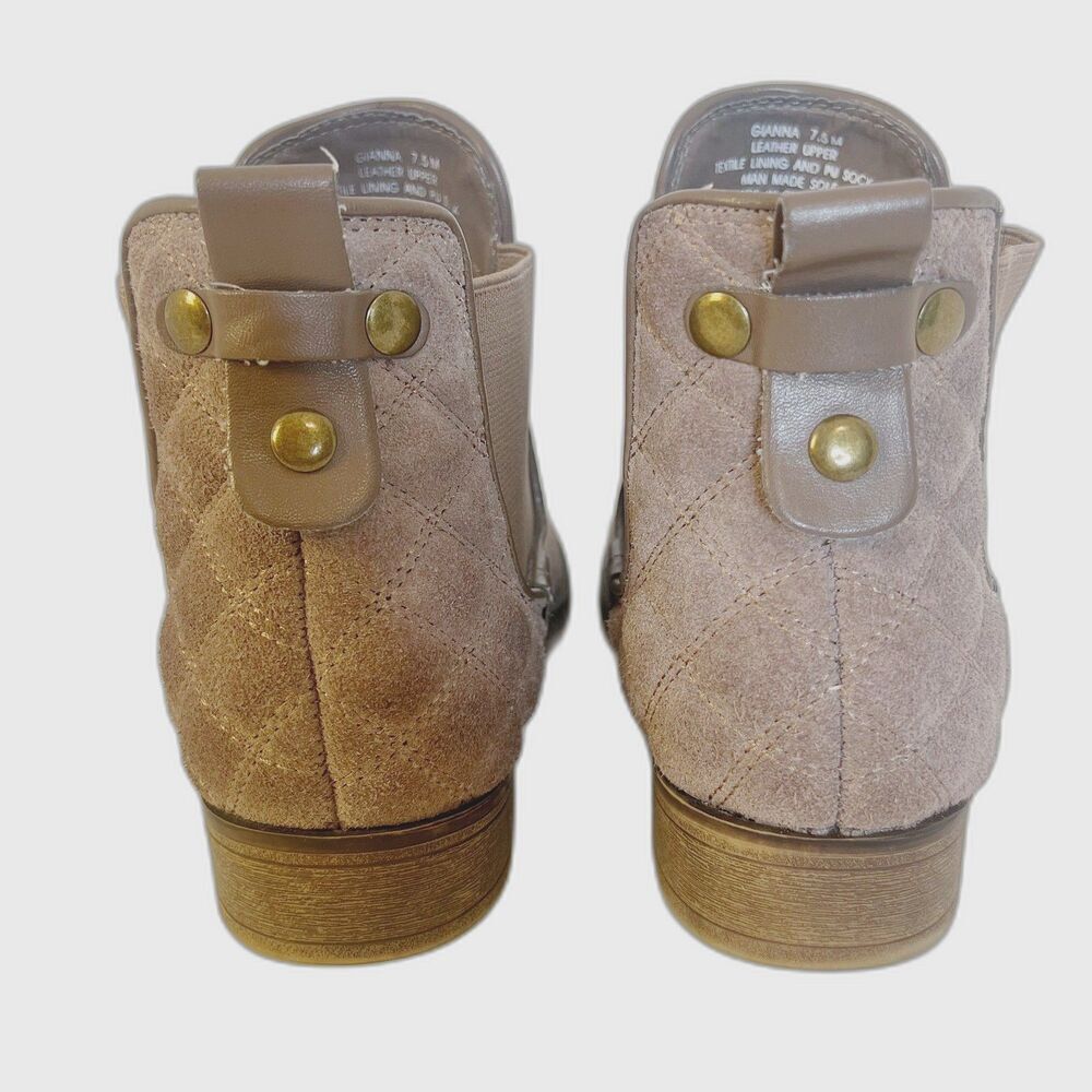 Steve Madden Gianna Taupe Suede Chelsea Ankle Boots Booties Women's Size 7.5 - Picture 3 of 8